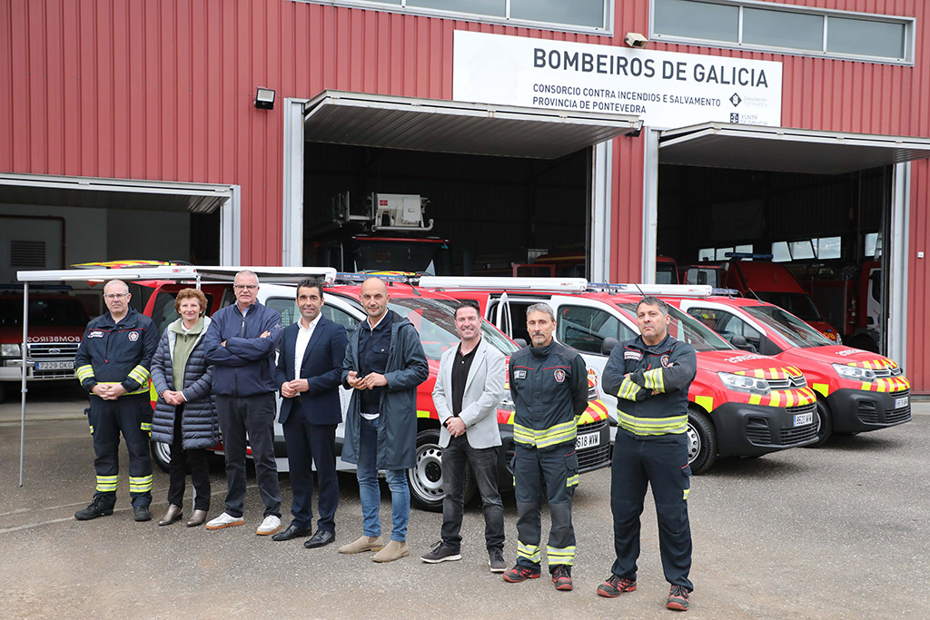 Luis López no parque de bombeiro do Porriño