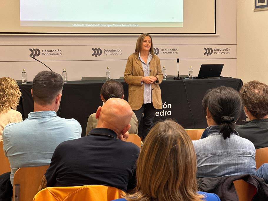 Luisa Sánchez na presentación do Erasmus +