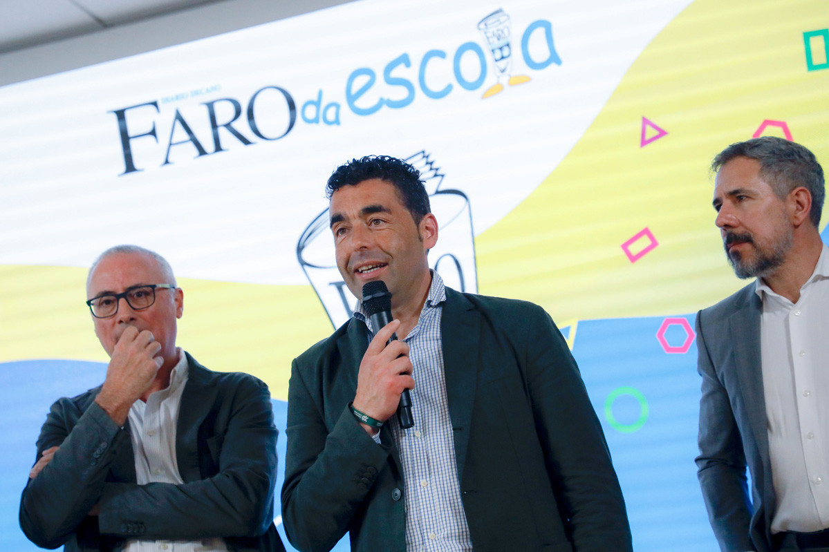 Luis López destaca a importancia de programas como Faro da Escola