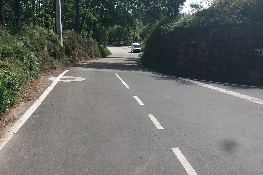 Carretera Cerquido a escola Budiño