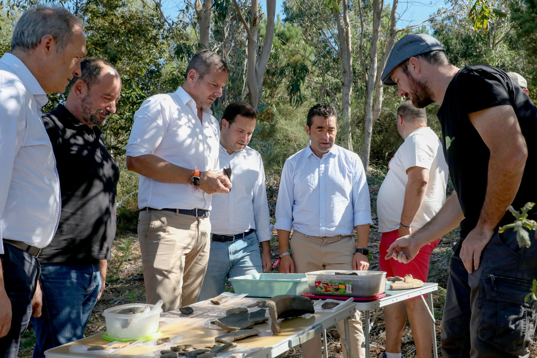 Luis López visita o Castro da Cividá