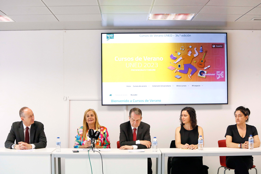 Cursos de verán na UNED en Vigo