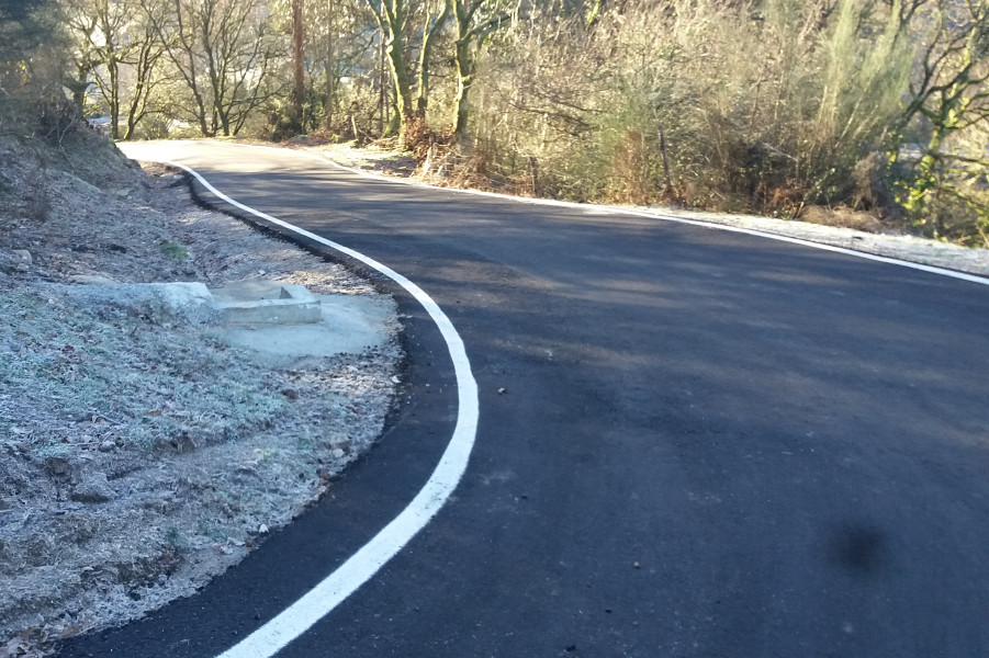 Pavimentación en Couso